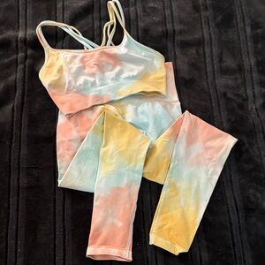 Women's Tie-Dye workout Set - Multicolor